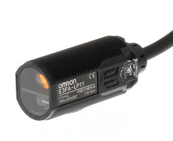 E3FA-LP11 2M OMI Sensör